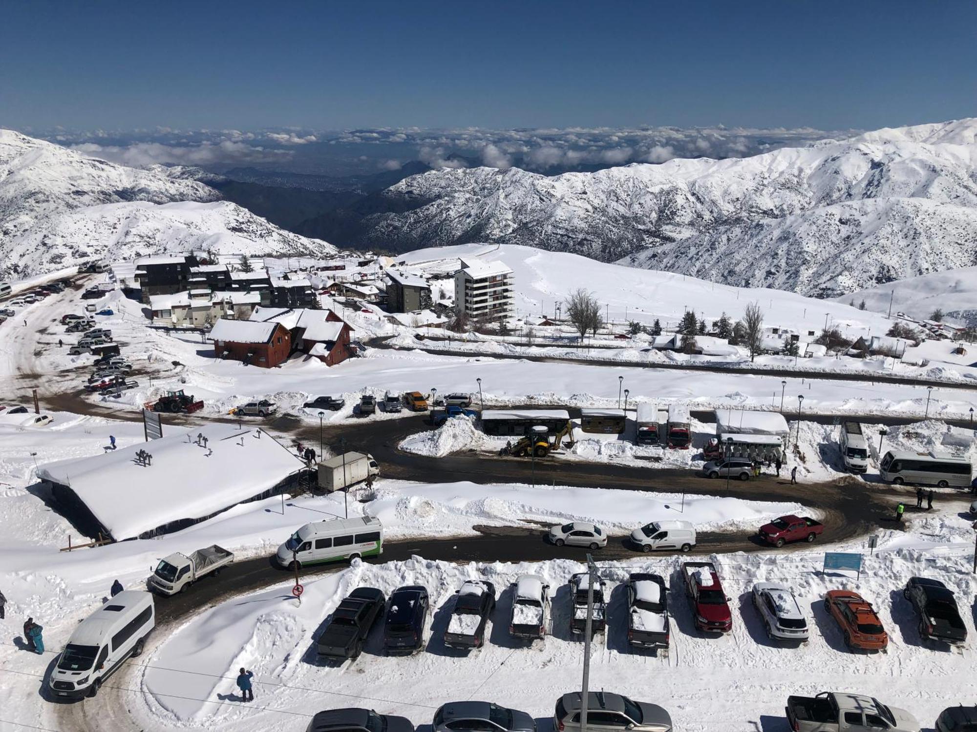 Departamentos Alojamiento Oficial Gran Parador Ski In - Out, Centro De Ski El Colorado, Farellones - Unico Con Descuentos En Servicios Del Centro De Ski Extérieur photo